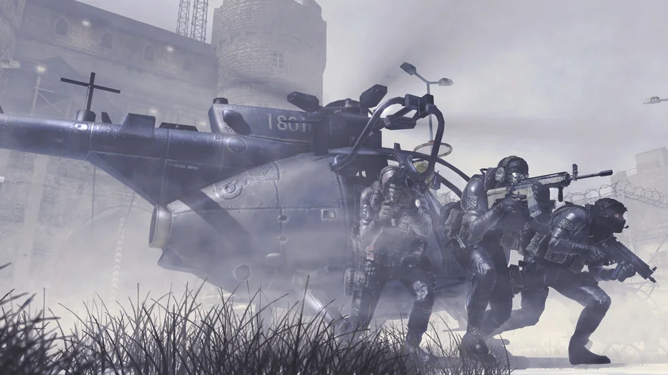 Call of Duty: Modern Warfare 2 screenshot: realistic, first-person, no outlines, realistic lighting (combat, character)