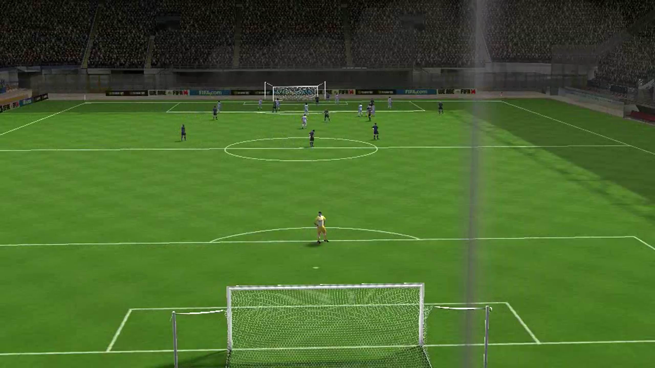 FIFA 14: Legacy Edition screenshot: realistic, third-person, no outlines, soft gradient (environment)