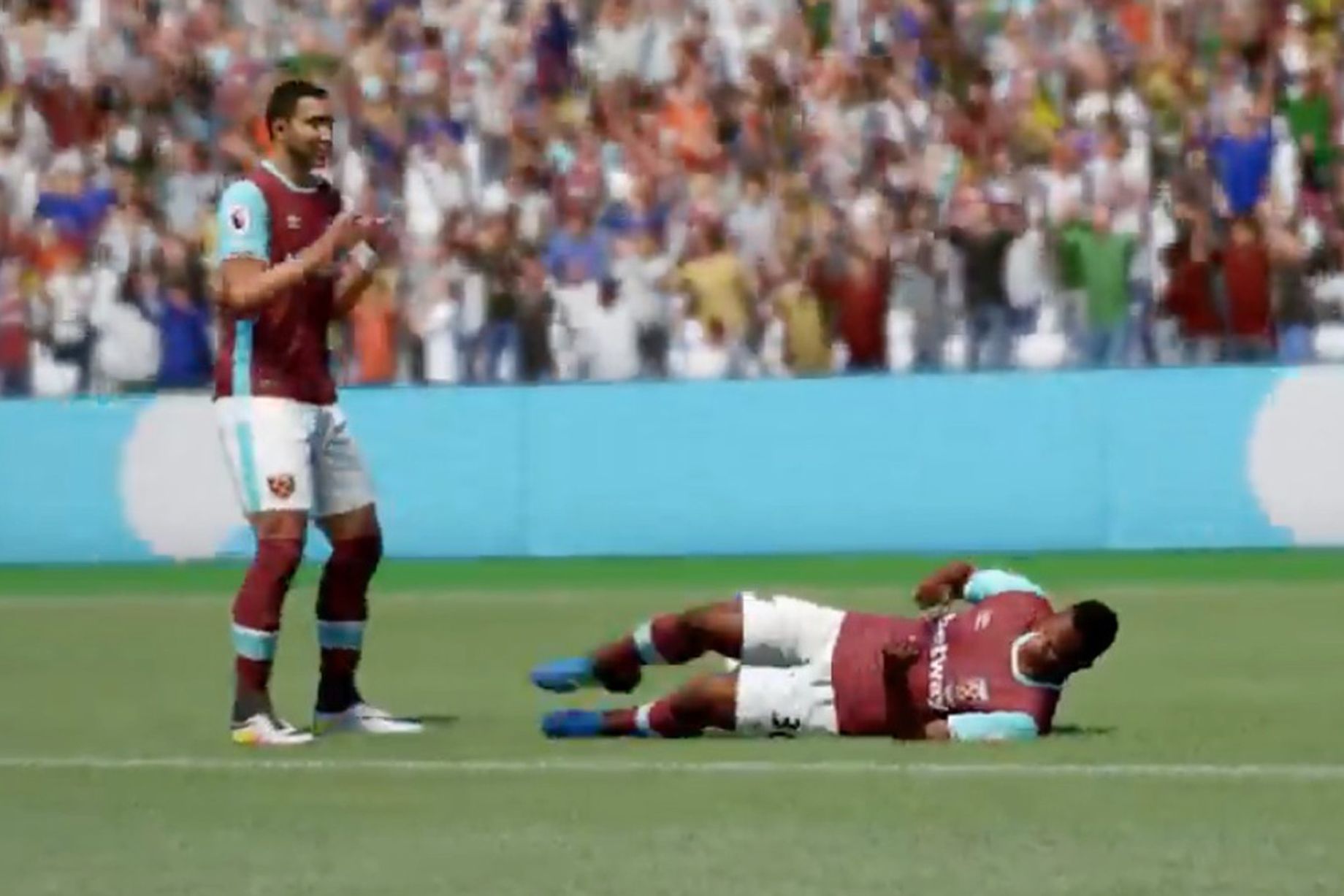 FIFA 17 screenshot: realistic, three-quarter, no outlines, realistic lighting (environment, character)