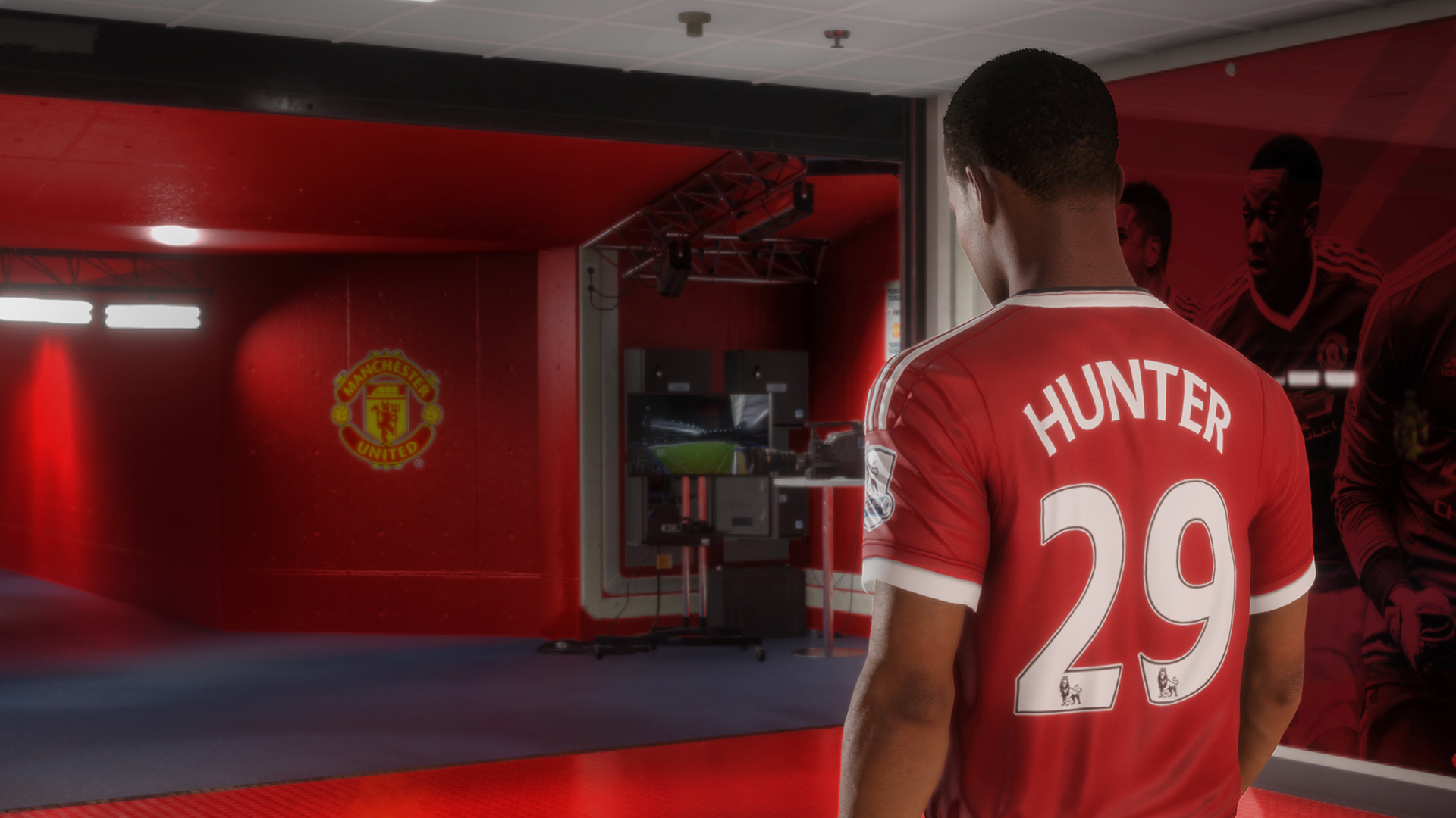 FIFA 17 screenshot: realistic, three-quarter, no outlines, realistic lighting (environment, character, cutscene)