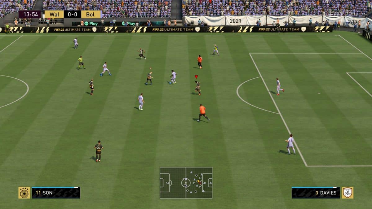 FIFA 22 screenshot: realistic, three-quarter, no outlines, realistic lighting (environment, combat)