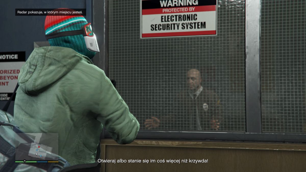 Grand Theft Auto V screenshot: realistic, third-person, no outlines, realistic lighting (character, environment)