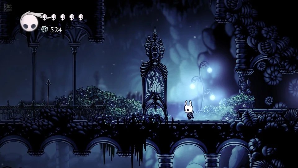 Hollow Knight screenshot: hand-drawn, side-scrolling, inked lines, soft gradient (environment)