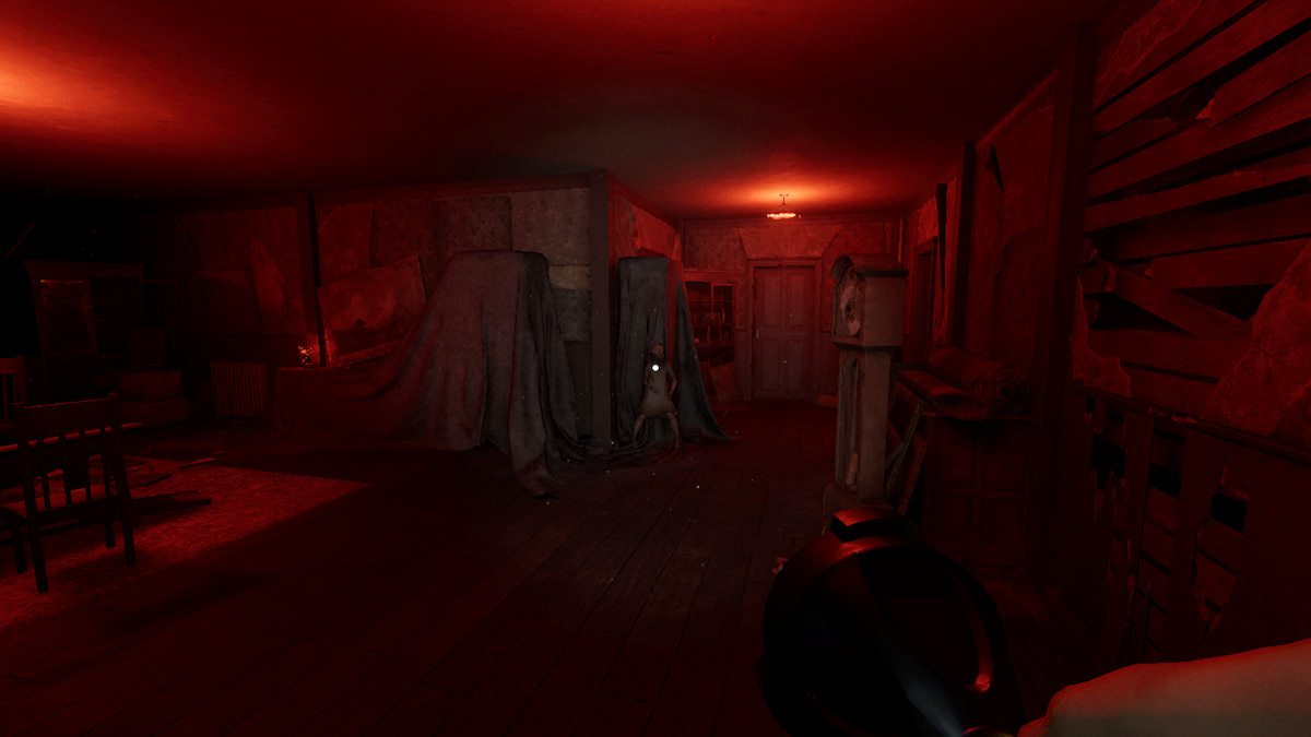 Phasmophobia screenshot: realistic, first-person, no outlines, realistic lighting (environment, character)