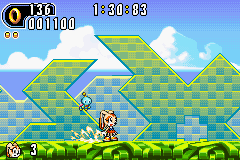 Sonic Advance 2 screenshot: pixel art, side-scrolling, colored outlines, dithered shading (environment, character)