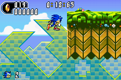 Sonic Advance 2 screenshot: pixel art, side-scrolling, colored outlines, dithered shading (environment, character)