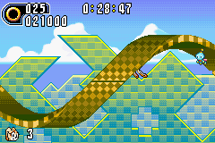 Sonic Advance 2 screenshot: pixel art, side-scrolling, colored outlines, dithered shading (environment, character, combat)