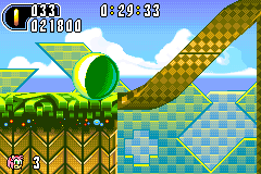 Sonic Advance 2 screenshot: pixel art, side-scrolling, colored outlines, dithered shading (environment)