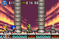 Sonic Advance 3 screenshot: pixel art, side-scrolling, black outlines, dithered shading (environment, character)