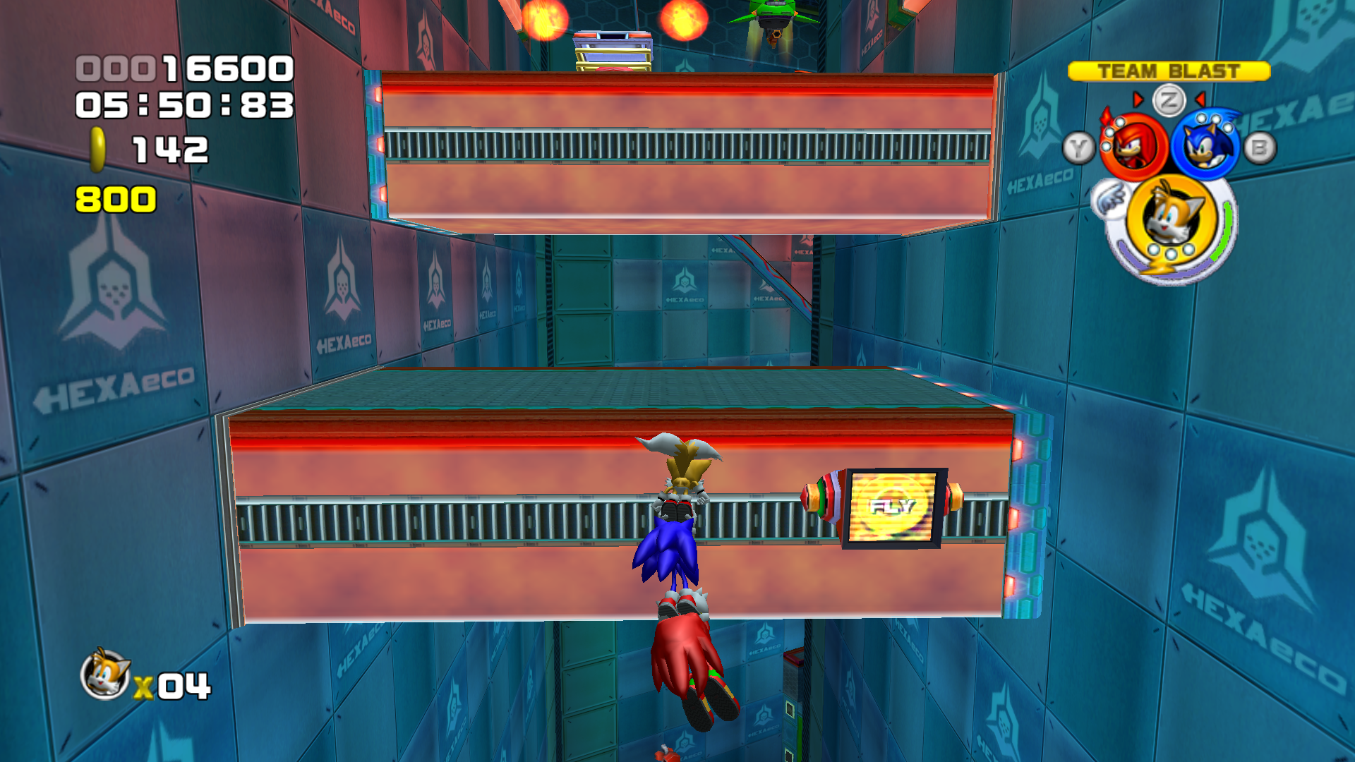 Sonic Heroes screenshot: stylized 3d, third-person, no outlines, soft gradient (environment, character)