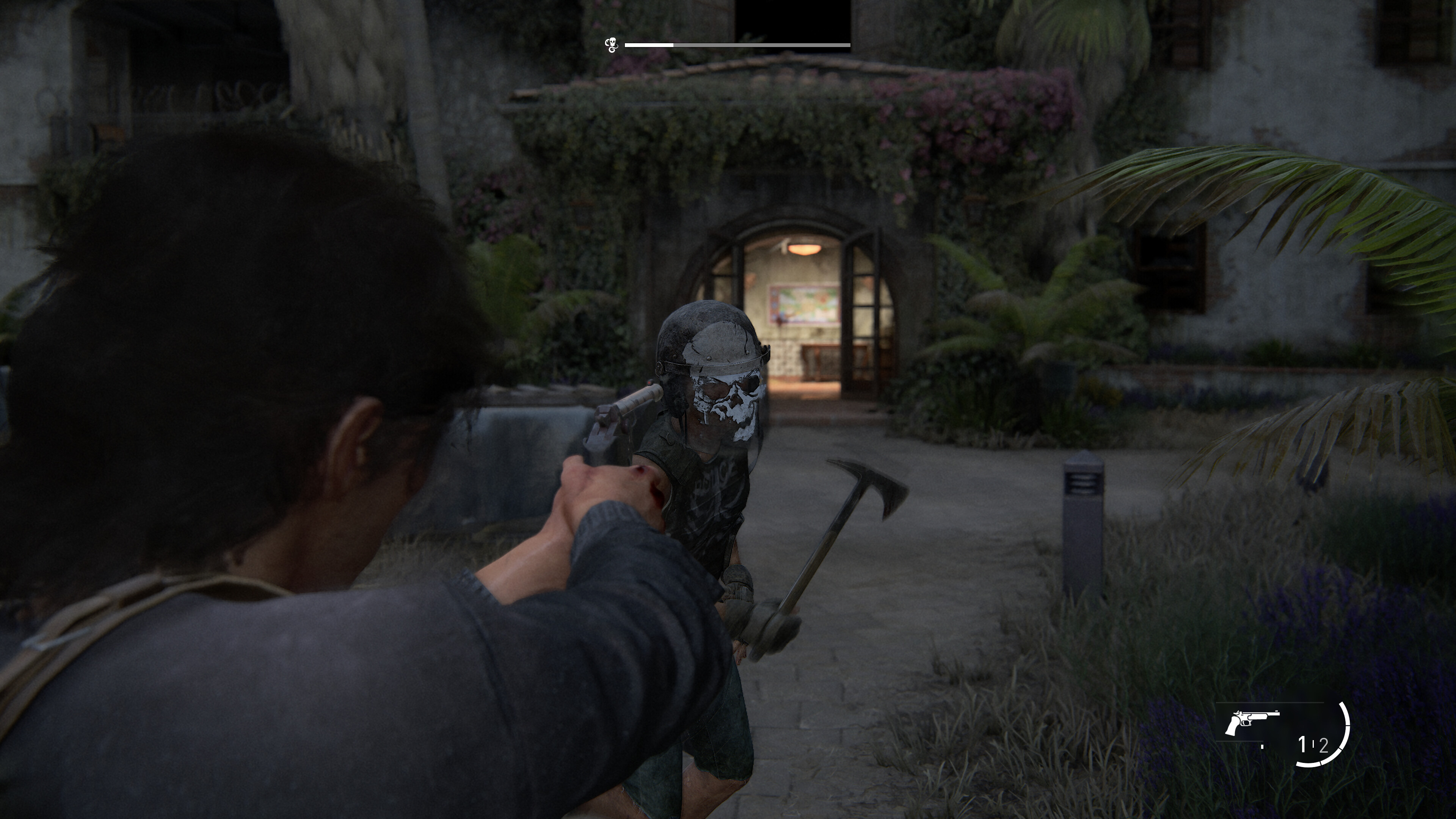 The Last of Us Part II Remastered screenshot: realistic, third-person, no outlines, realistic lighting (character, combat)